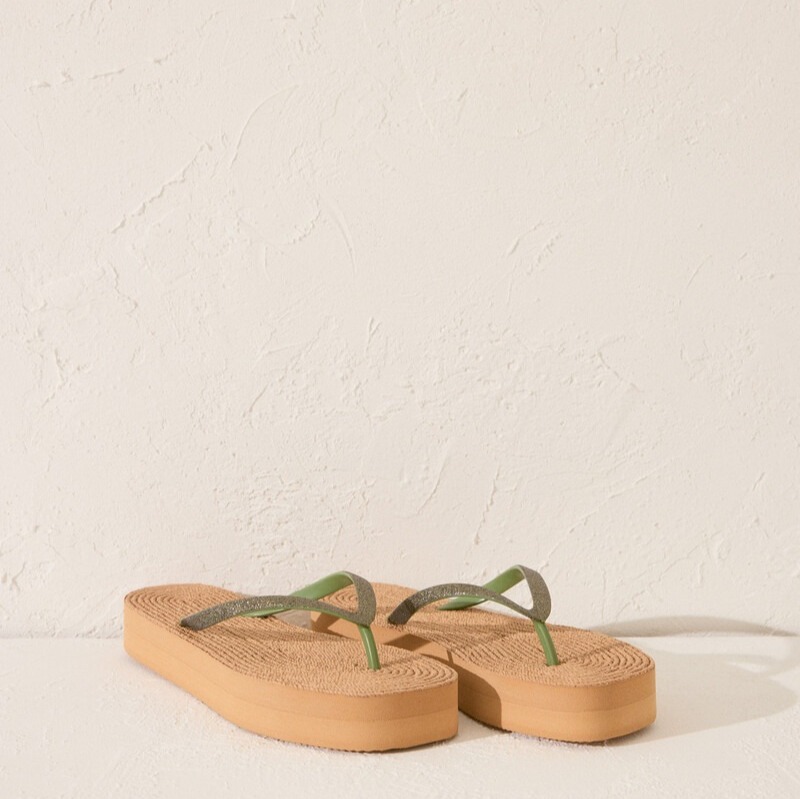 Women'secret
Chanclas plataforma efecto rafia