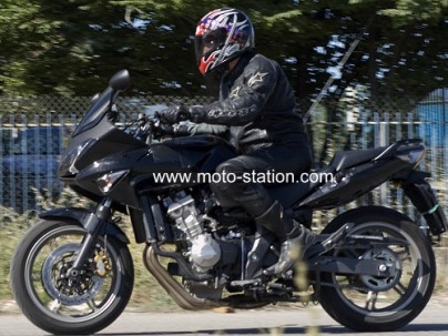 Fotos espía de la Honda CBF600 2008