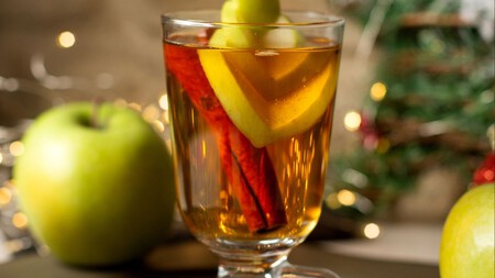 Cómo hacer sidra caliente con manzana y especias para Navidad, una receta deliciosa de Foodie Curiosa 