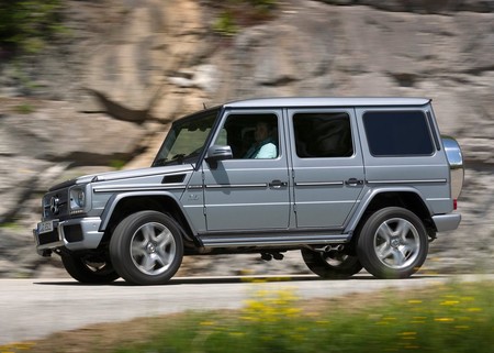 Mercedes llama a revisión al G65 AMG por ser muy rápido... en reversa