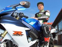 Keith Flint, cantante de 'The Prodigy', también se enamora de la nueva Suzuki GSX-R 750
