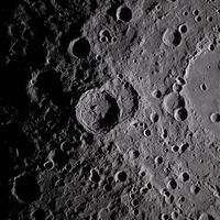 China ha descubierto un nuevo mineral en la Luna. Es tan fluorescente que podría cambiar la forma en la que fabricamos bombillas LED