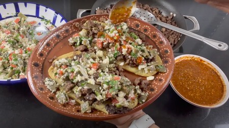Tlacoyos Con Nopales