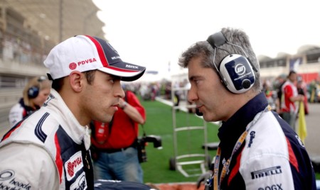 14498 Pastor Maldonado Y Xevi Pujolar En La Parrilla De Barein