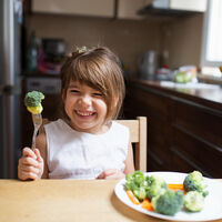 Cómo conseguir que los niños coman más frutas y verduras sin dramas