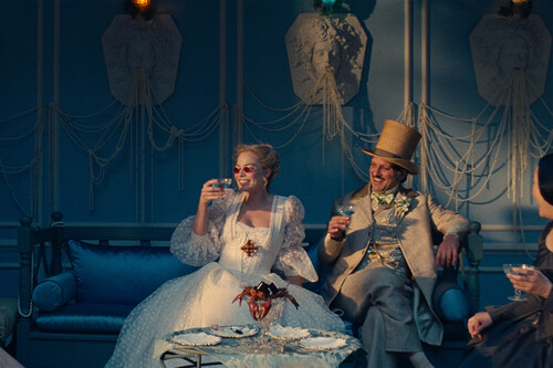 La nueva ‘Cumbres borrascosas’ está generando revuelo, pero no es una película provocadora: es una diversión gótica que no veíamos desde el ‘Batman’ de Tim Burton 