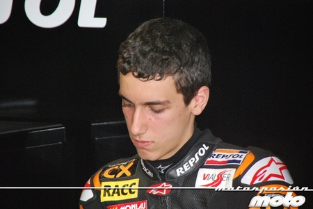 Álex Rins se fractura el hombro izquierdo, ¡qué mala suerte!
