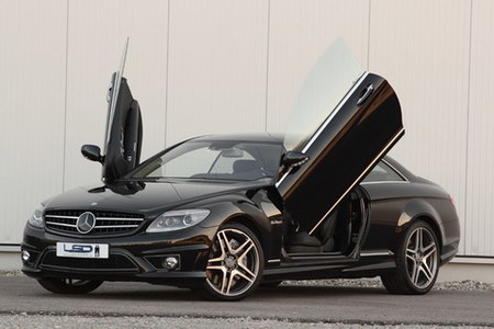 Mercedes CL con puertas estilo tijera
