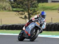 Eugene Laverty se lleva la accidentada carrera de supersport