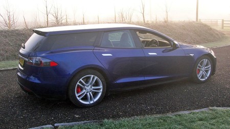 Tesla Model S Shooting Break 1