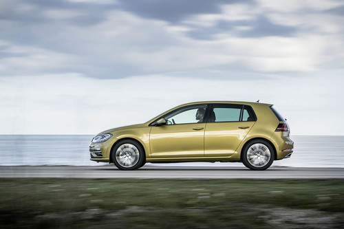 Así funciona el sistema de rueda libre del Volkswagen Golf BlueMotion, apagando el motor a 130 km/h