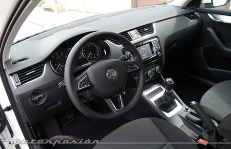 Skoda Octavia 1.8 TSI 180 Elegance miniprueba 13