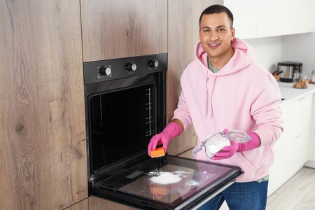 Shutterstock 2522228839