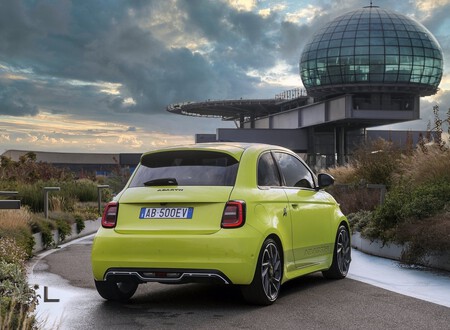 Fiat 500e Abarth 2023