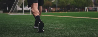 "Los gemelos no me crecen”: estos son los dos entrenamientos con pesas que puedes hacer para ganar músculo 