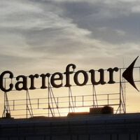 Este es el iPhone que cae de precio en Carrefour: todo un smartphone de Apple por 289 euros y con financiación sin intereses