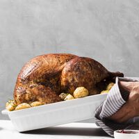 Los grandes chefs coinciden: el pollo al horno no mejora con el relleno, “lo que debemos hacer es bajar la temperatura” 