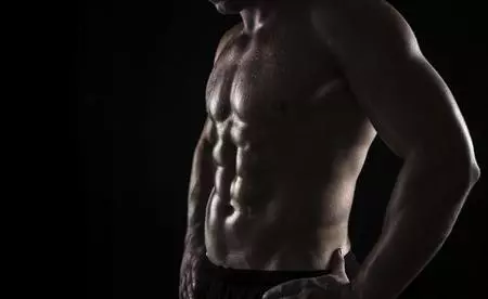 Los mejores ejercicios para quemar calorías y trabajar el abdomen, sin equipamiento