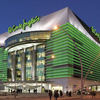 Aquí es donde van a parar las teles, móviles y más que devolvemos en El Corte Inglés, una sección de reacondicionados con ofertas