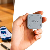 Pagar más de 60 euros por un llavero que te impide abrir TikTok: la nueva y radical idea para desengancharnos del móvil 