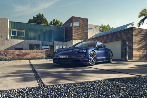 Así es el Porsche Taycan, el coche eléctrico que cambiará a Porsche