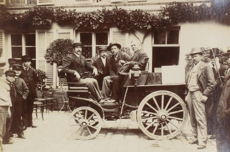 Así fue la París-Rouen, la primera carrera de coches de la historia, de la que se cumplen 125 años