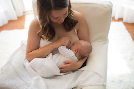 Lifestyle Breastfeeding O16a3241