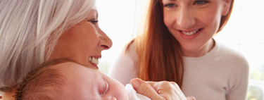 Cinco cosas que puedes hacer para ayudar cuando visitas a una madre reciente 