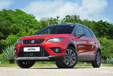 SEAT Arona, al volante del Ibiza en zancos que quiere causar terror a los demás B-SUV