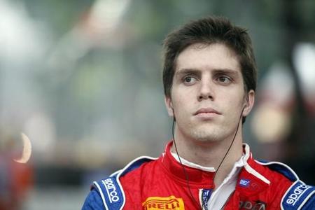 Luiz Razia apunta hacia la Indy Lights 