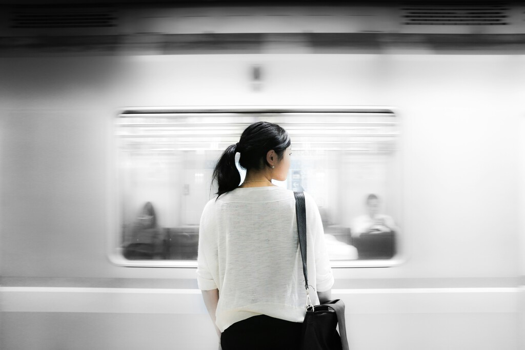 Japón quería a las mujeres casadas en casa y trabajando poco, con una exención de impuestos. Ante la crisis actual, cambia todo 