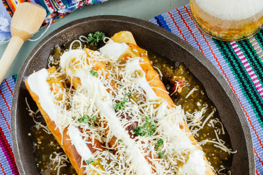 Flautas doradas de pollo: receta mexicana fácil