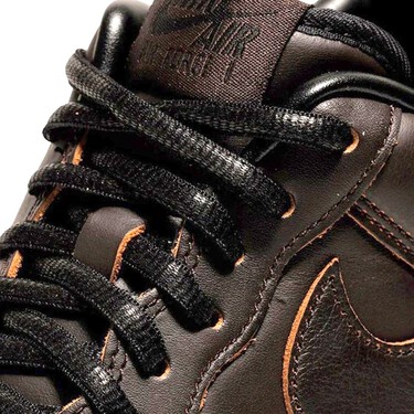 Nike tiene las Air Force 1 que parecen hechas de chocolate, pero que esconden un mensaje de elegancia para lucir este otoño