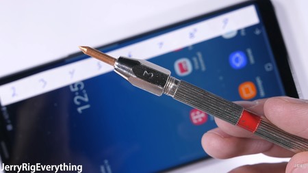 El Galaxy Note 8 se somete a un duro test de resistencia y sale airoso