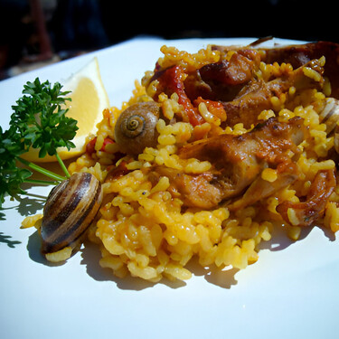 Arroz con conejo y serranas, la receta más típica de la Vega Baja
