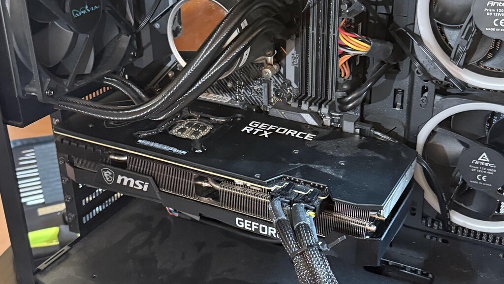 Le debería haber costado 1.500 dólares, pero un usuario consiguió este PC de gama media en la "versión norteamricana" de Cáritas por muchísimo menos 