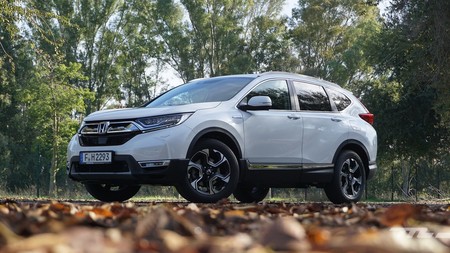Probamos el Honda CR-V Hybrid: el primer SUV híbrido de Honda en Europa, con la etiqueta ECO como guinda del pastel