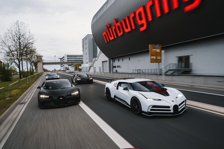 Cuatro Bugatti que suman 20 millones de euros y 6.100 CV, en Nürburgring: da igual cuando veas esto porque la imagen es eterna