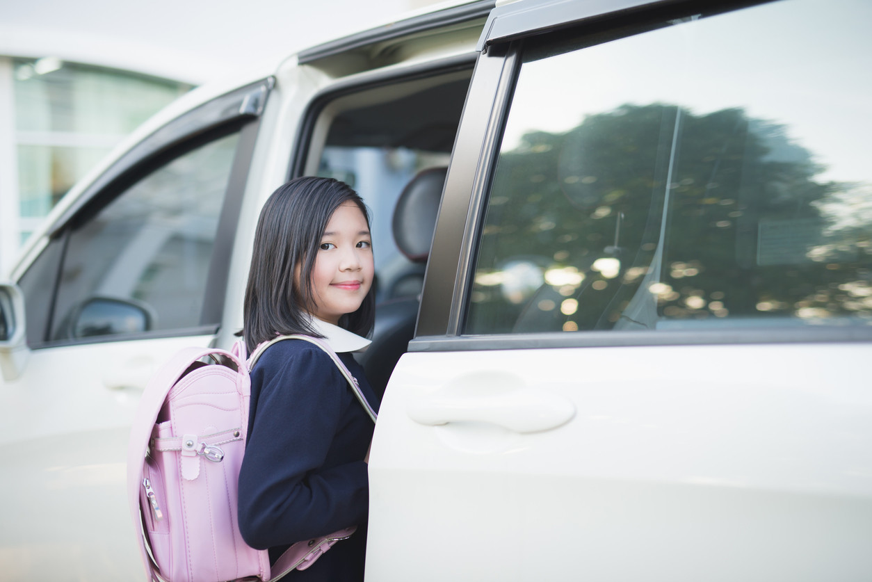 Un grupo de madres crea un servicio de "Uber para niños", ¿usarías algo así con tus hijos?