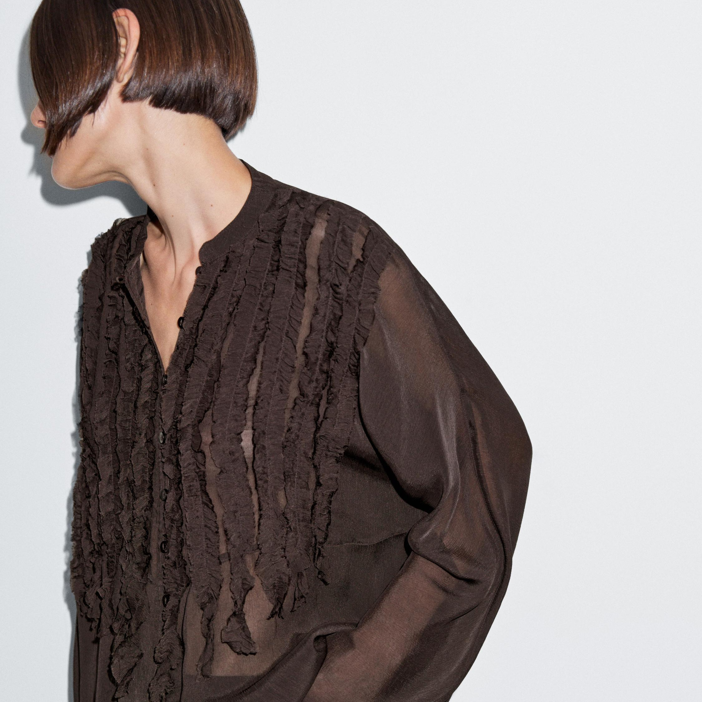 Camisa pechera fluida volantes