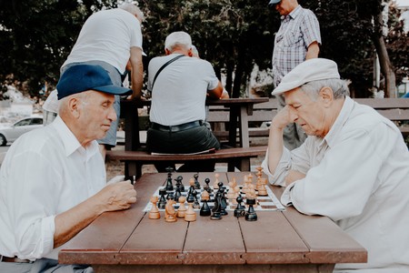 Jubilados Jugando Ajedrez