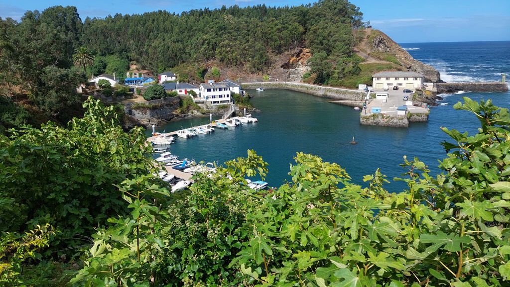 La costa más romántica de Asturias, tras los pasos de la escritora Corín Tellado