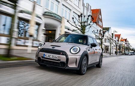 El nuevo MINI desembarca en España: estos son los precios de todas sus variantes, incluida la 100% eléctrica