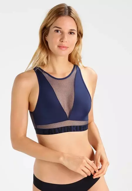 Top Calvin Klein rebajado de 34,95 euros a sólo 10,45 euros y con envío gratis