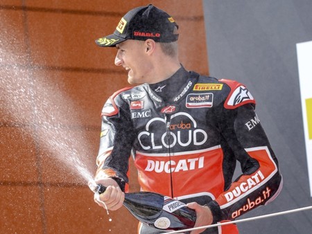 SBK Aragón 2015: Chaz Davies brinda la primera victoria a Ducati