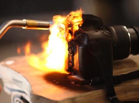Le prenden fuego a una Nikon <s>D90</s> D50