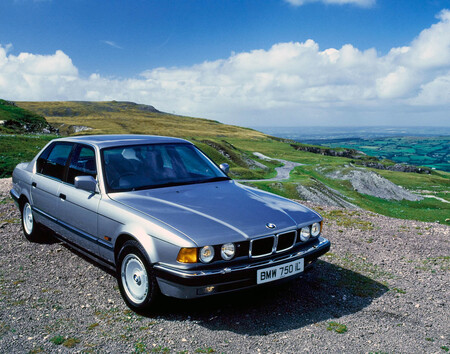 Bmw 750il BMW Serie 7 E32