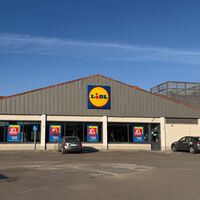 El viernes, 11 de septiembre, llega a Lidl el zapatero barato y amplio ideal para el cambio de armario, por menos de 20 euros 
