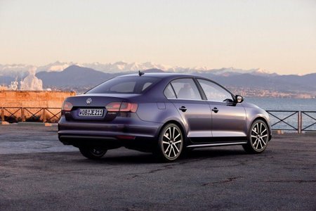 Volkswagen Jetta trasera