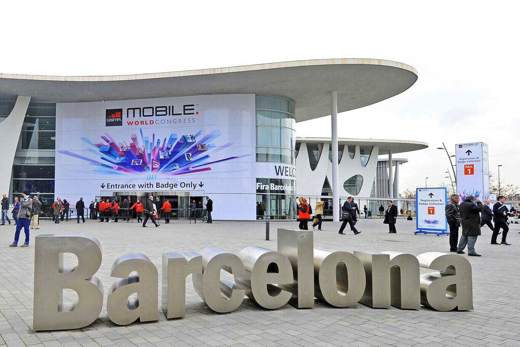 Pantallas enrollables, 6G y mucha Inteligencia Artificial: todas las novedades del MWC y todo lo que tiene Apple para contraatacar Pantallas enrollables, 6G y mucha Inteligencia Artificial: todas las novedades del MWC y todo lo que tiene Apple para contraatacar
